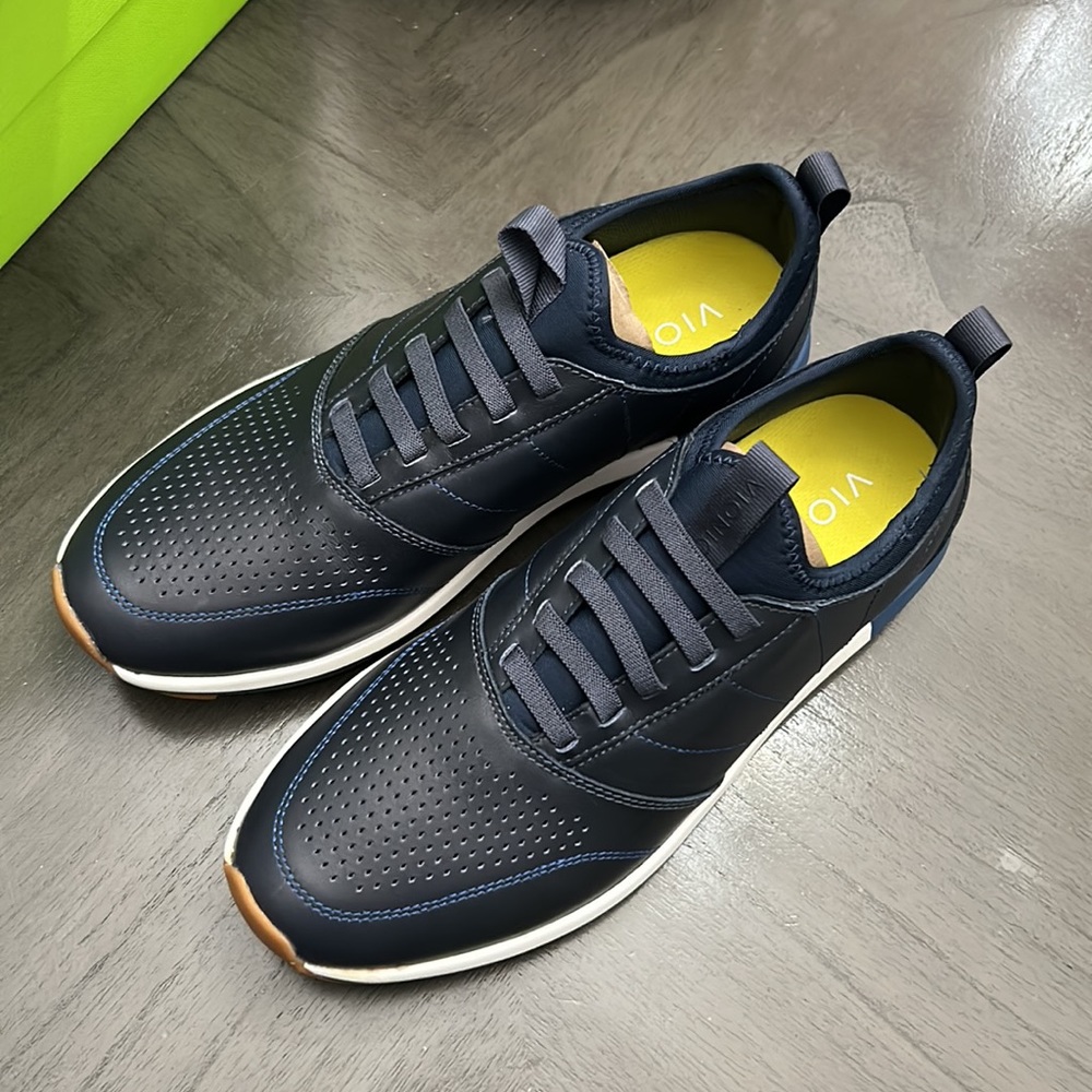 Vionic Trent Sneaker - Picture 12 of 16
